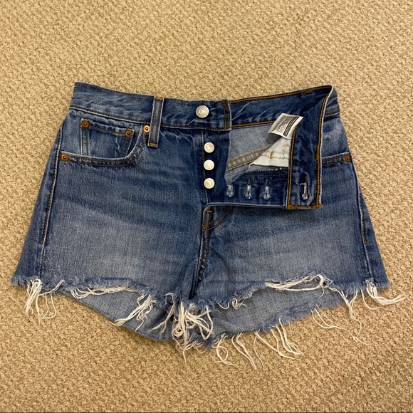 501® Levi Original High Rise Shorts - Picture 1 of 5